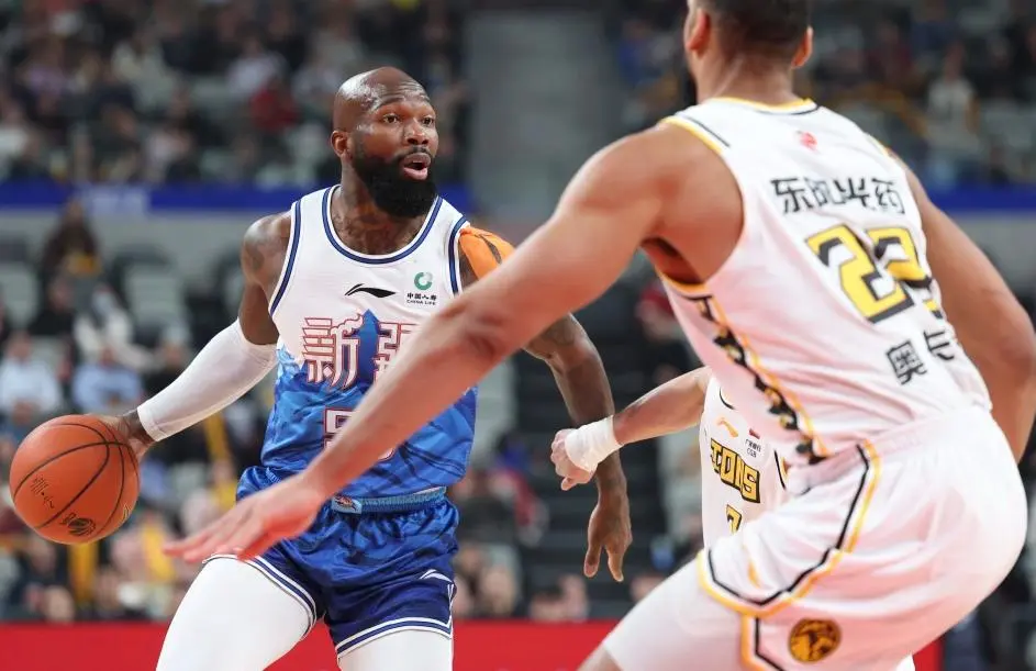 长沙勇胜征, 琼斯这种老, 但是随着外