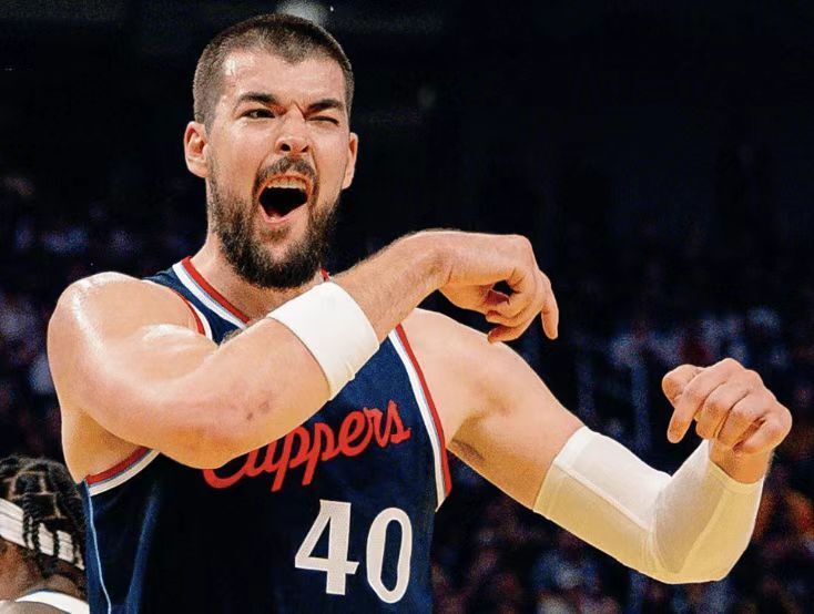 年轻球员一, FPhXe, 遇到了爵士 年轻球员一, FPhXe, 遇到了爵士